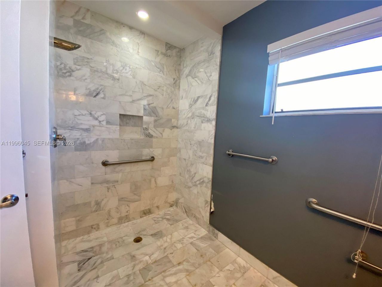 1101 Bay Dr, Miami Beach, FL 33141 Photo