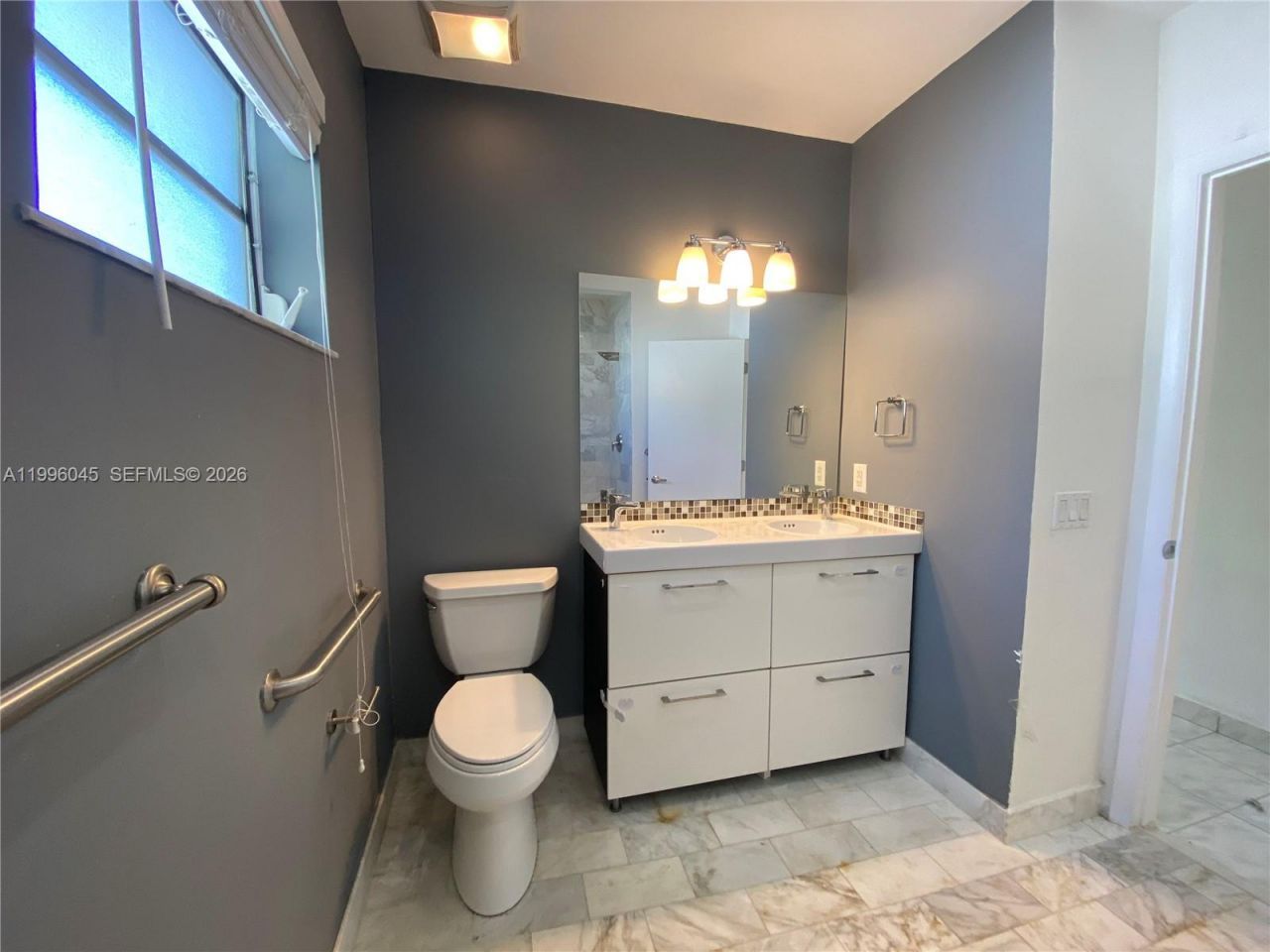 1101 Bay Dr, Miami Beach, FL 33141 Photo