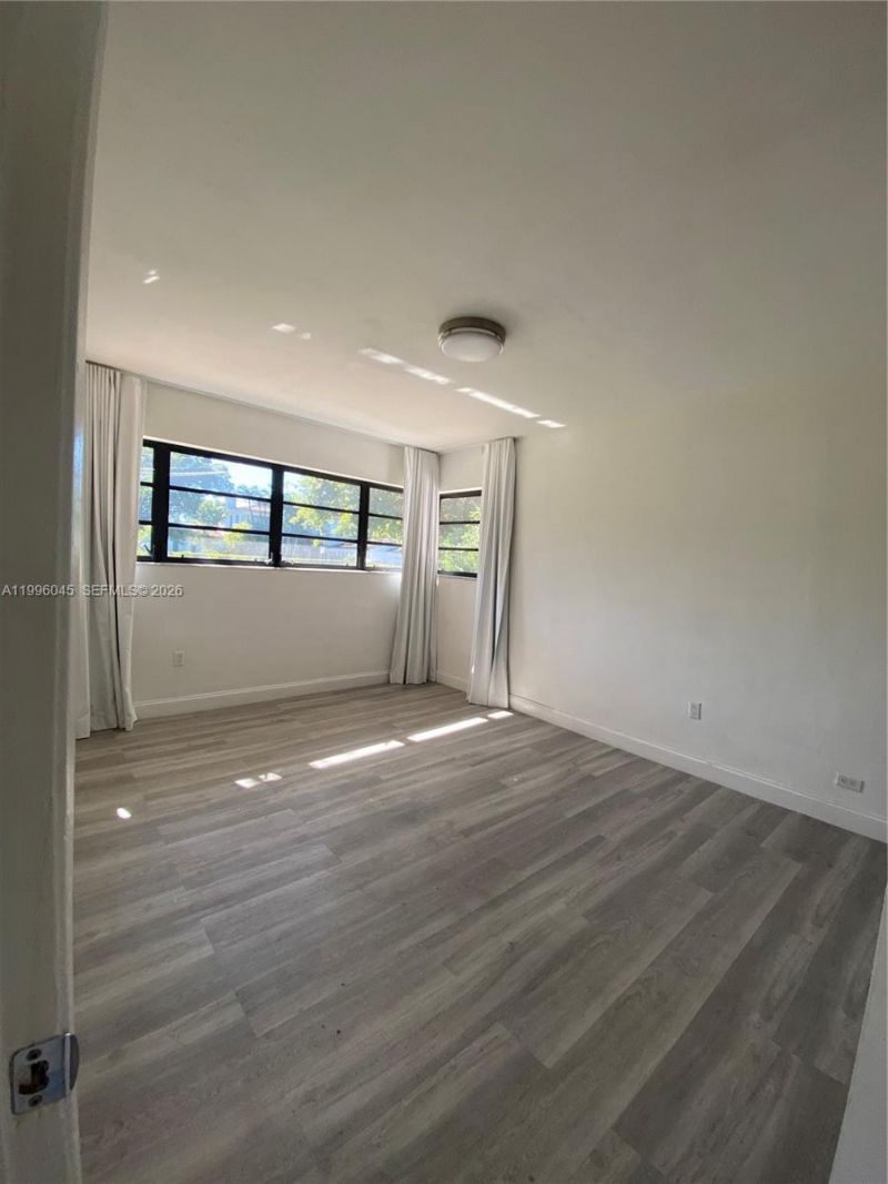 1101 Bay Dr, Miami Beach, FL 33141 Photo