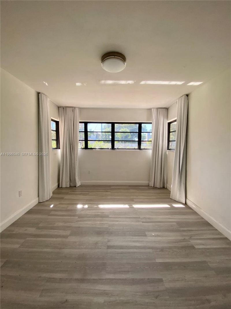 1101 Bay Dr, Miami Beach, FL 33141 Photo