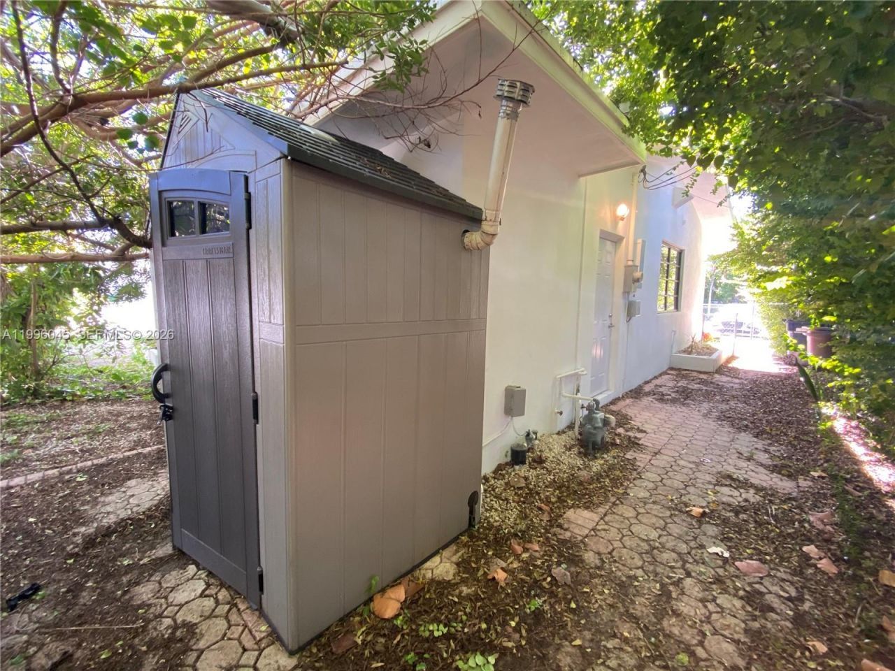 1101 Bay Dr, Miami Beach, FL 33141 Photo