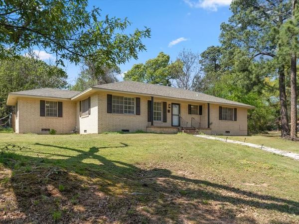 613 Graham Street, Mineola, TX 75773