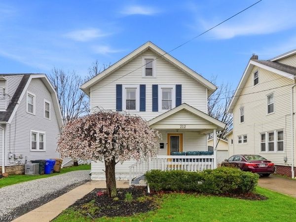 212 Marguerite Avenue , Cuyahoga Falls, OH 44221