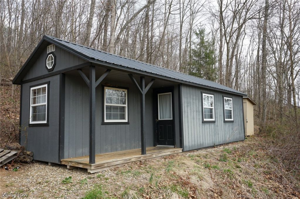 McKee Hill Rd , Frazeysburg, OH 43822