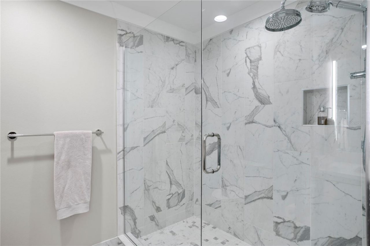 199 Dali Boulevard, Unit 1002, Saint Petersburg, FL 33701 Photo