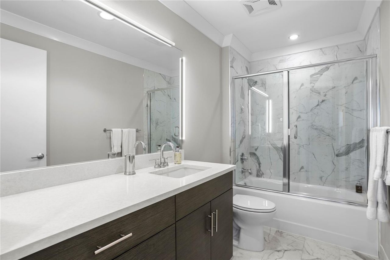 199 Dali Boulevard, Unit 1002, Saint Petersburg, FL 33701 Photo