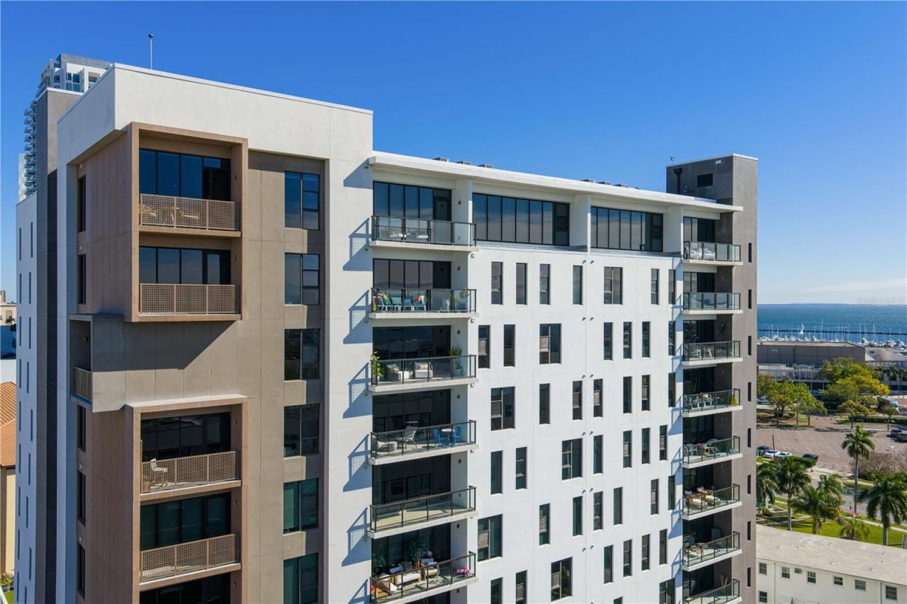 199 Dali Boulevard, Unit 1002, Saint Petersburg, FL 33701 Photo