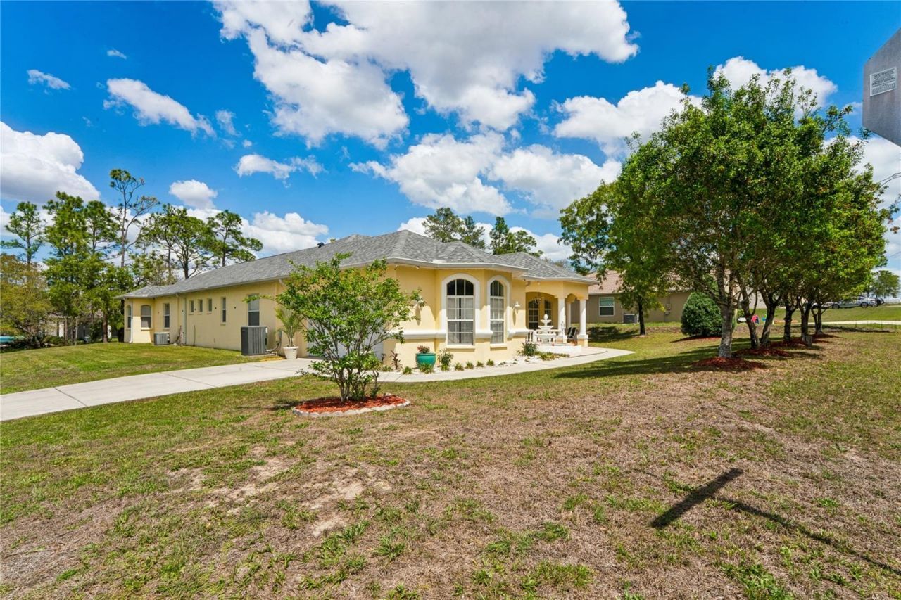 13114 Kildeer Road , Weeki Wachee, FL 34614 Photo