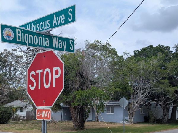 7001 & 7011 HIBISCUS AVENUE S, SOUTH PASADENA, FL 33707