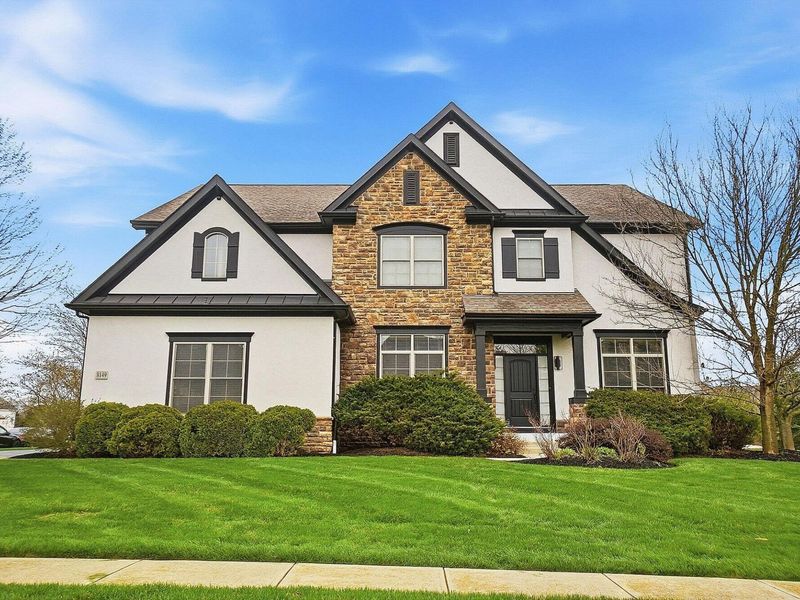 8149 Grant Drive, Dublin, OH 43017 Photo 2