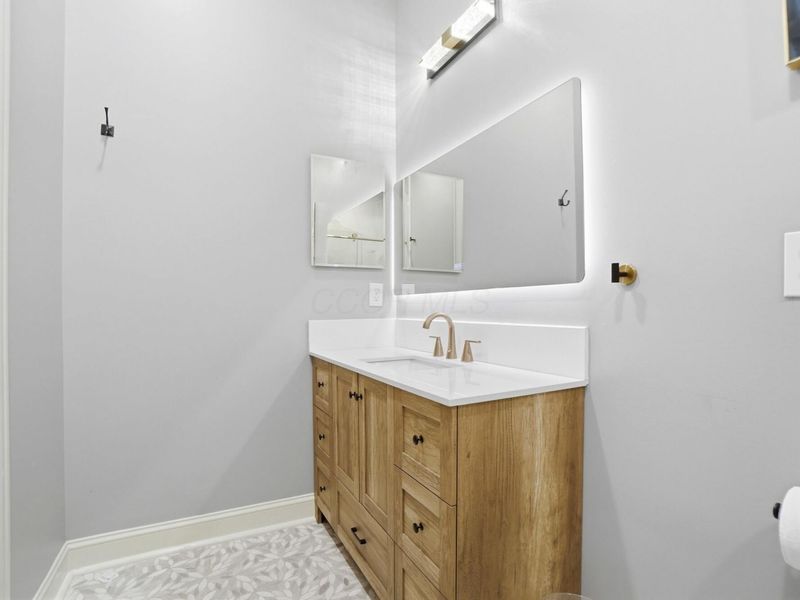 8149 Grant Drive, Dublin, OH 43017 Photo 34