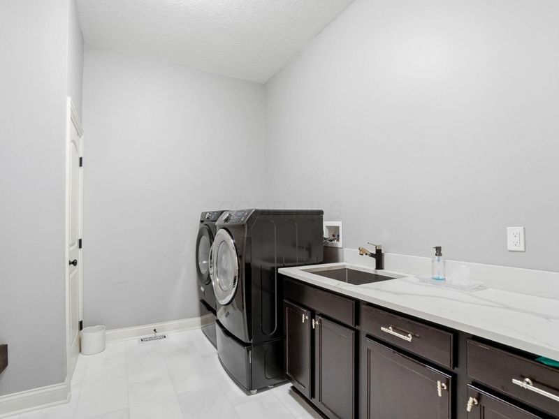 8149 Grant Drive, Dublin, OH 43017 Photo 38