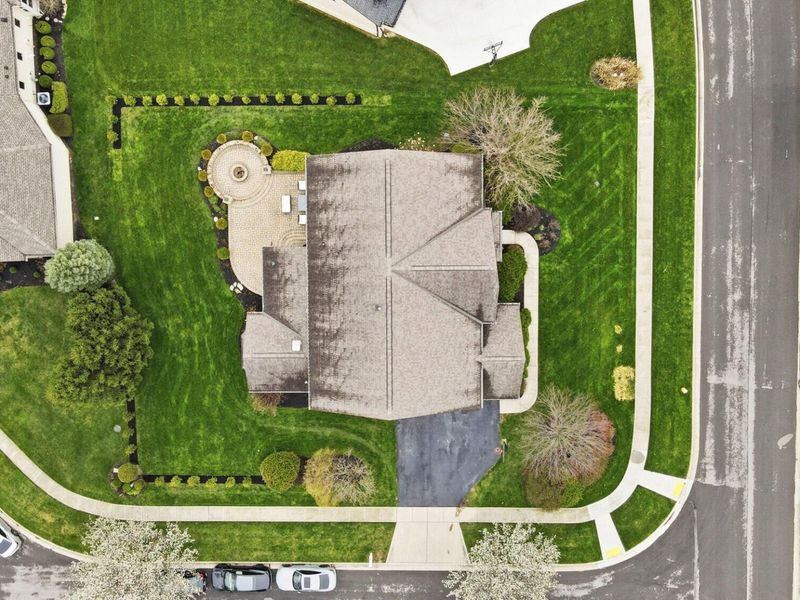 8149 Grant Drive, Dublin, OH 43017 Photo 5