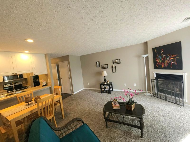 6672 Axtel Drive , Unit 2B, Canal Winchester, OH 43110 Photo 11