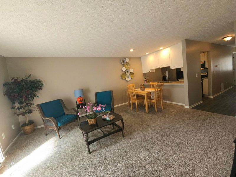 6672 Axtel Drive, Unit 2B, Canal Winchester, OH 43110 Photo 14