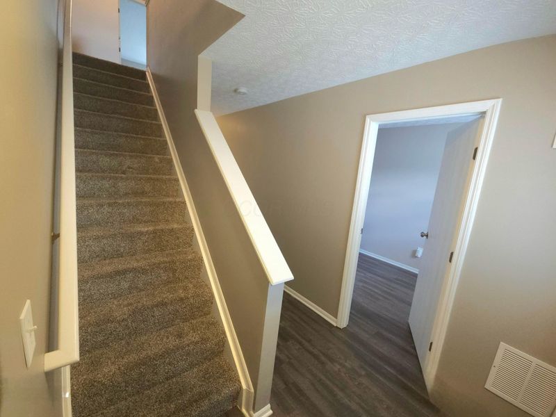 6672 Axtel Drive , Unit 2B, Canal Winchester, OH 43110 Photo 26