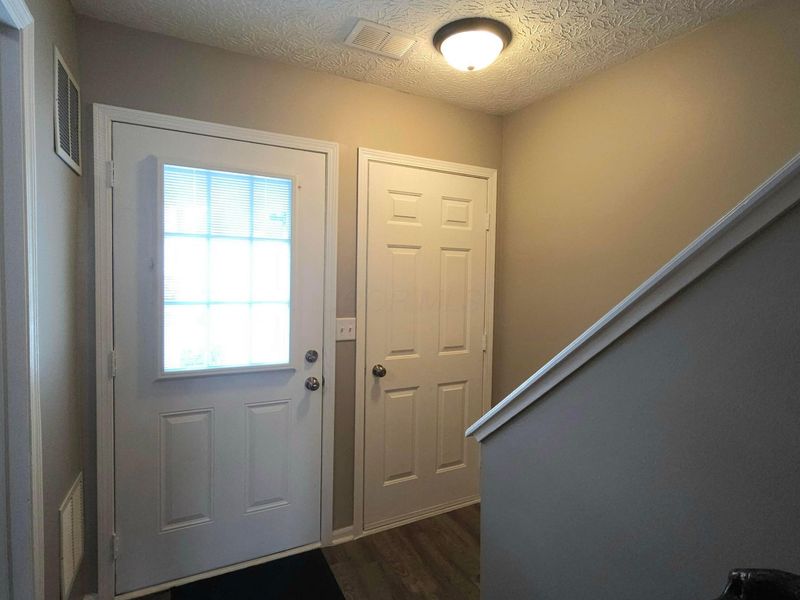 6672 Axtel Drive, Unit 2B, Canal Winchester, OH 43110 Photo 5