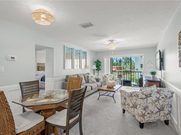 915 Beach RD, Unit 215, SARASOTA, FL 34242