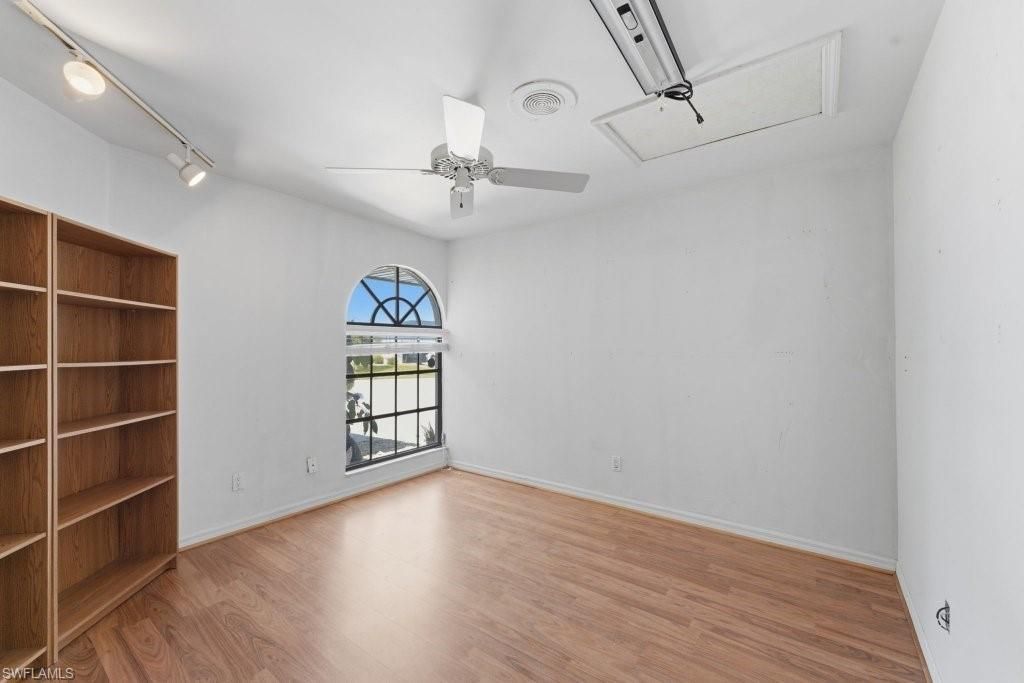 837 SW 2nd Ave, Cape Coral, FL 33991 Photo