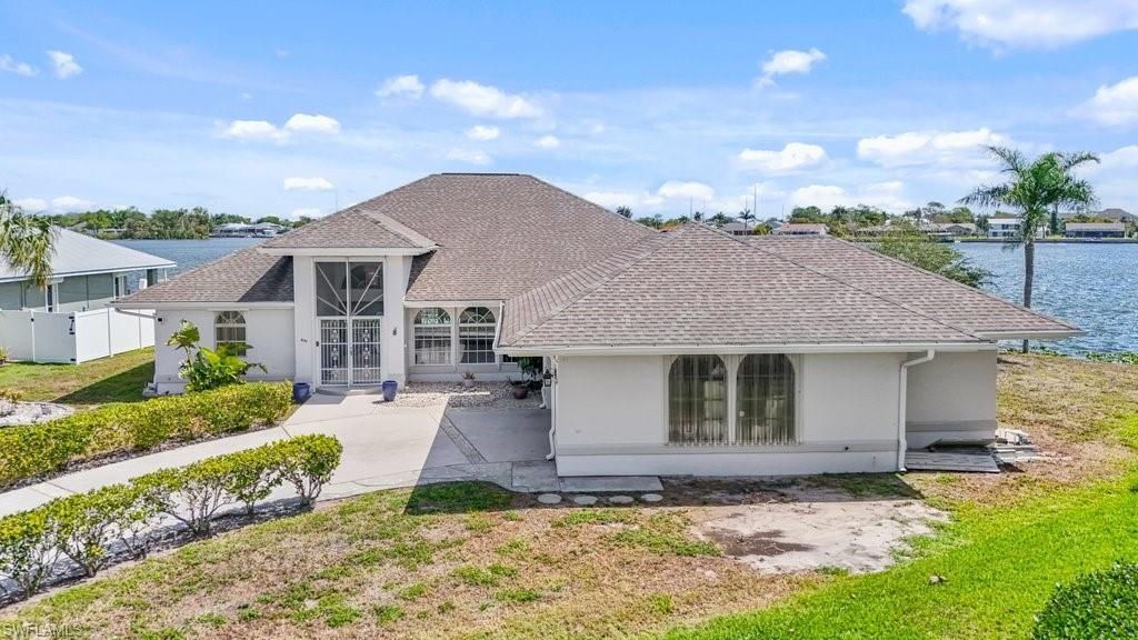 837 SW 2nd Ave, Cape Coral, FL 33991 Photo