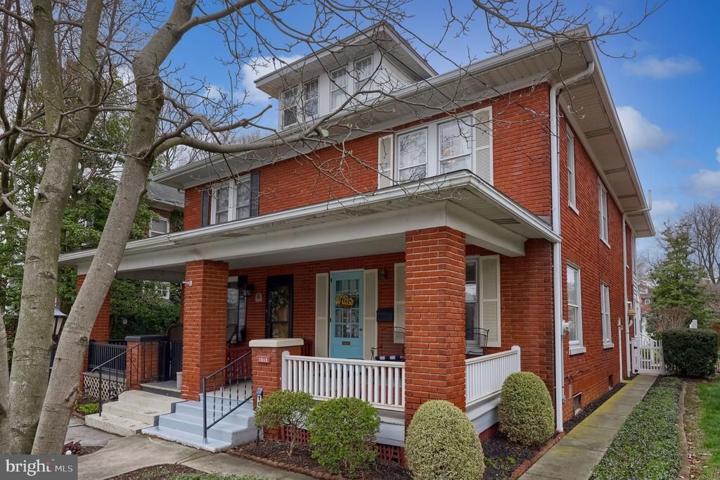 1013 Locust Street, Columbia, PA 17512 Main Photo