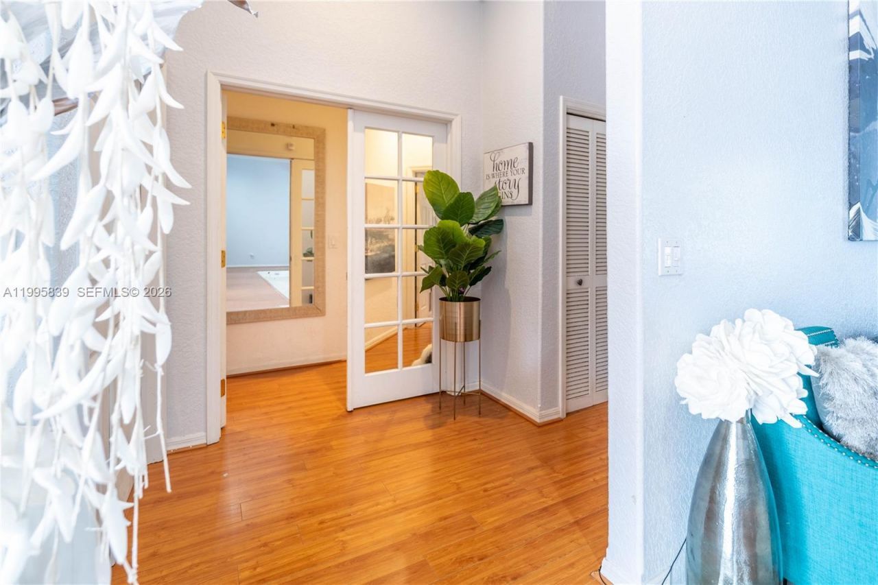 5303 SW 111th Ter, Davie, FL 33328 Photo