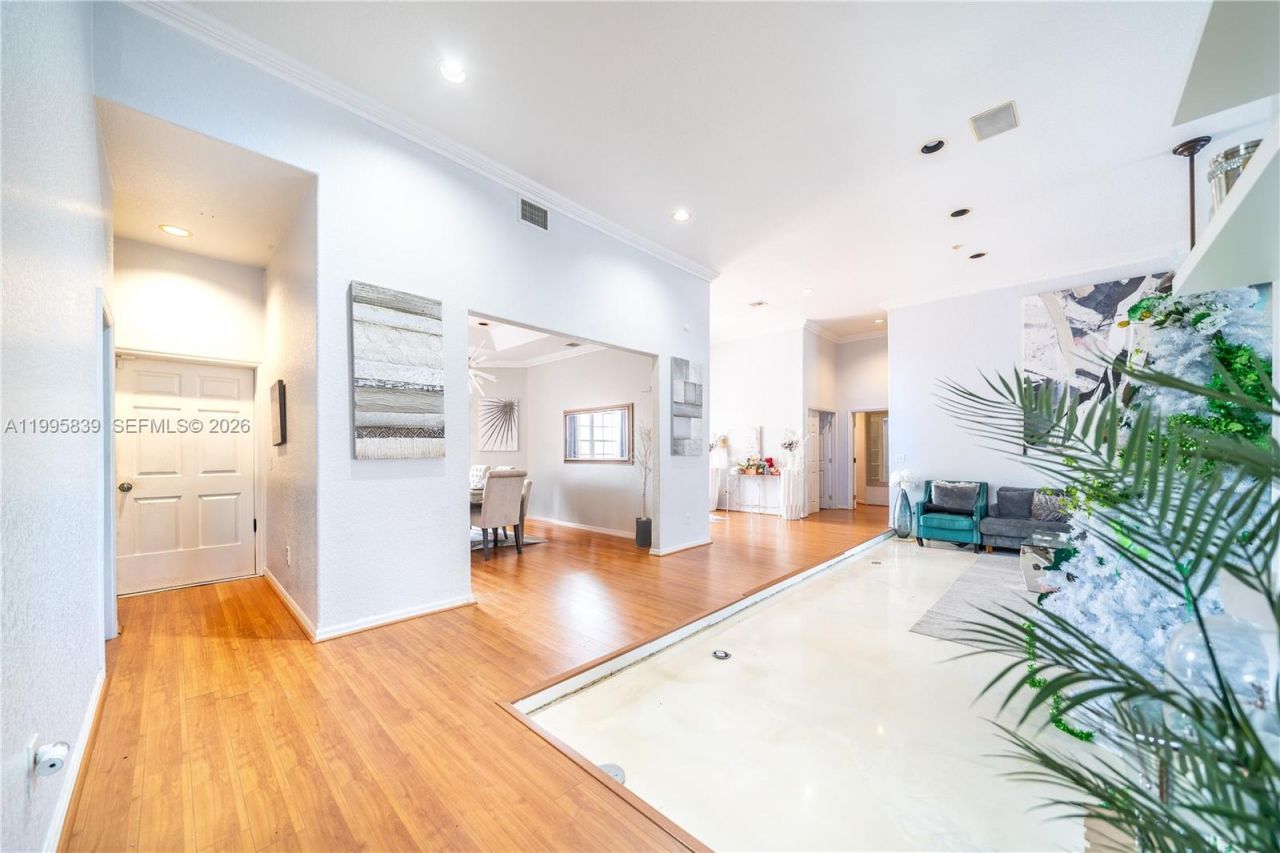 5303 SW 111th Ter , Davie, FL 33328 Photo