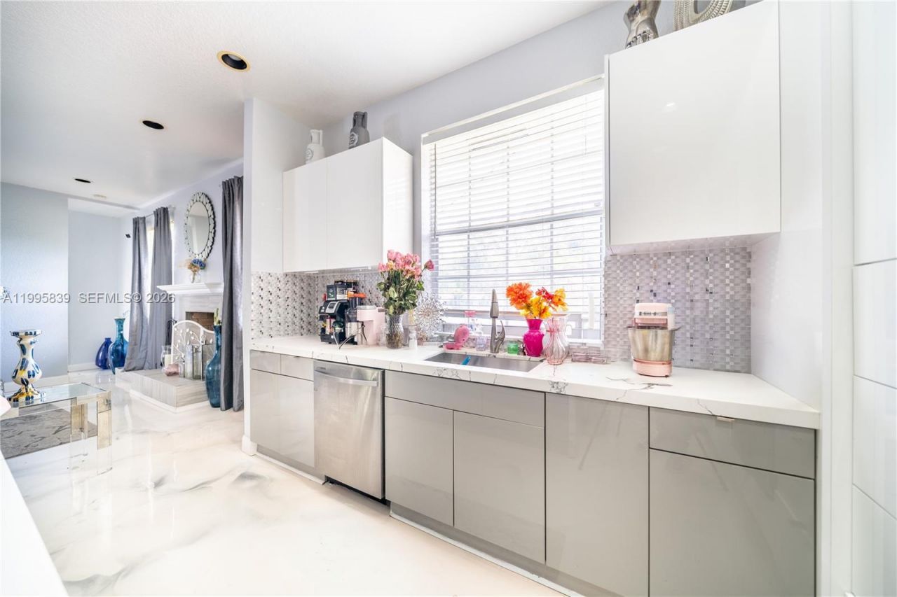 5303 SW 111th Ter , Davie, FL 33328 Photo