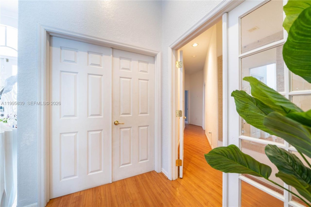 5303 SW 111th Ter, Davie, FL 33328 Photo