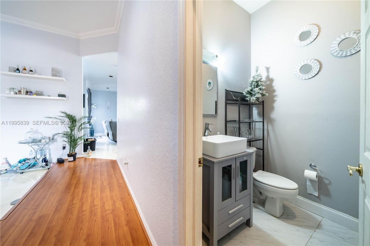 5303 SW 111th Ter, Davie, FL 33328 Photo