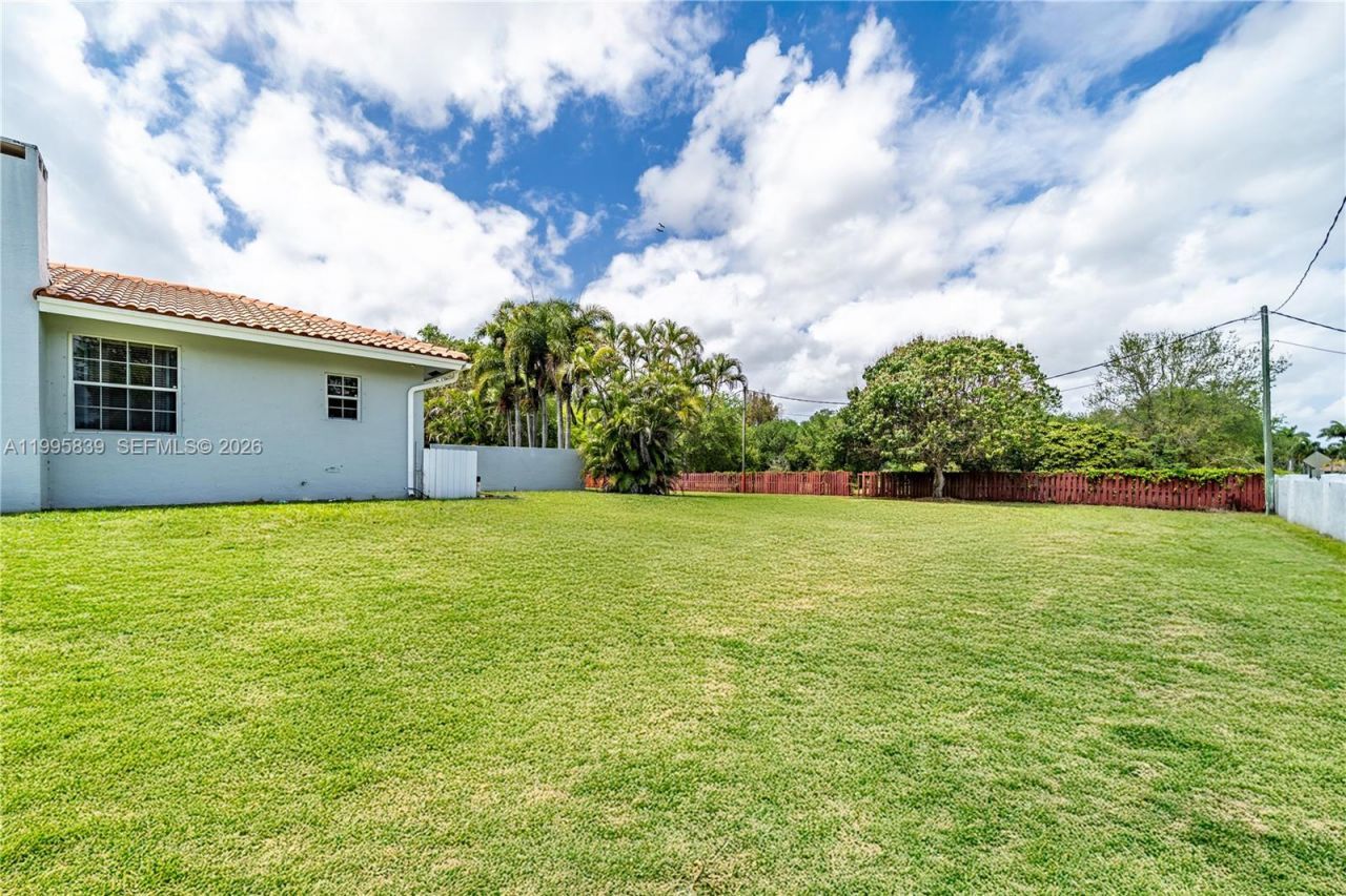 5303 SW 111th Ter, Davie, FL 33328 Photo