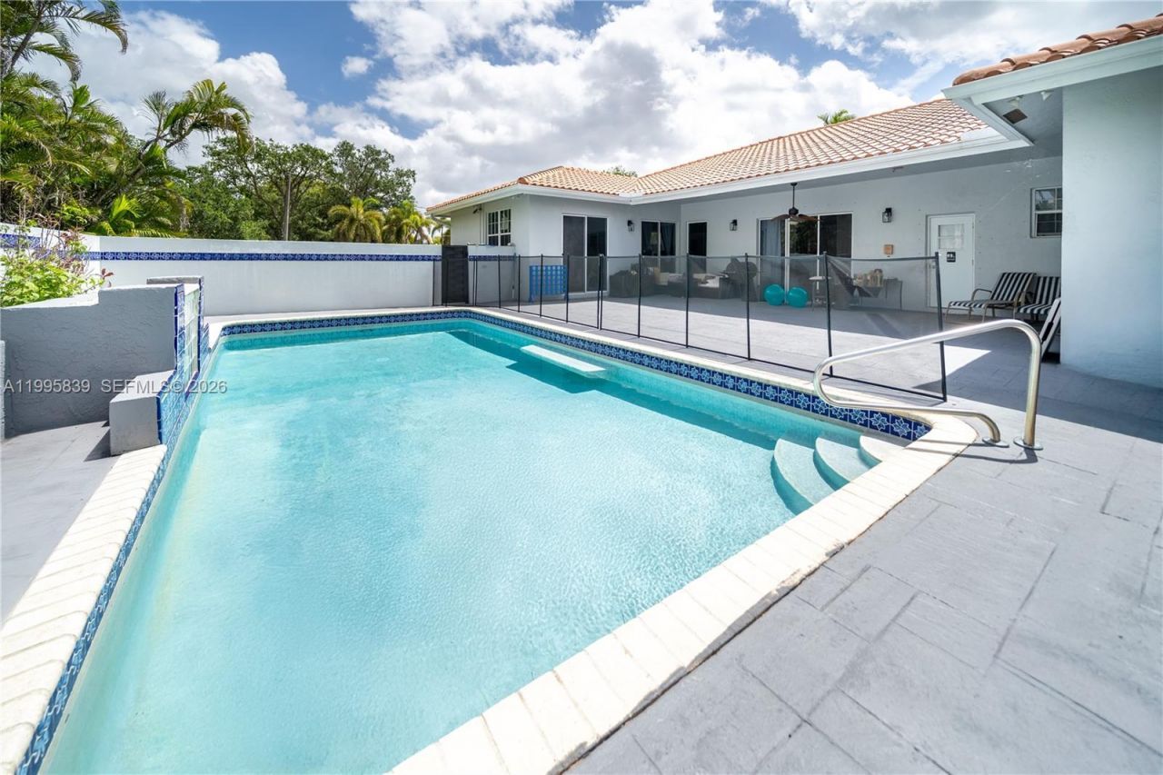 5303 SW 111th Ter , Davie, FL 33328 Photo