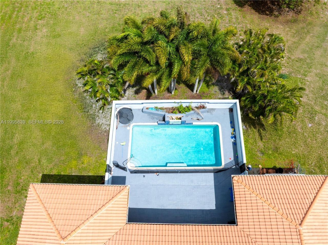 5303 SW 111th Ter, Davie, FL 33328 Photo