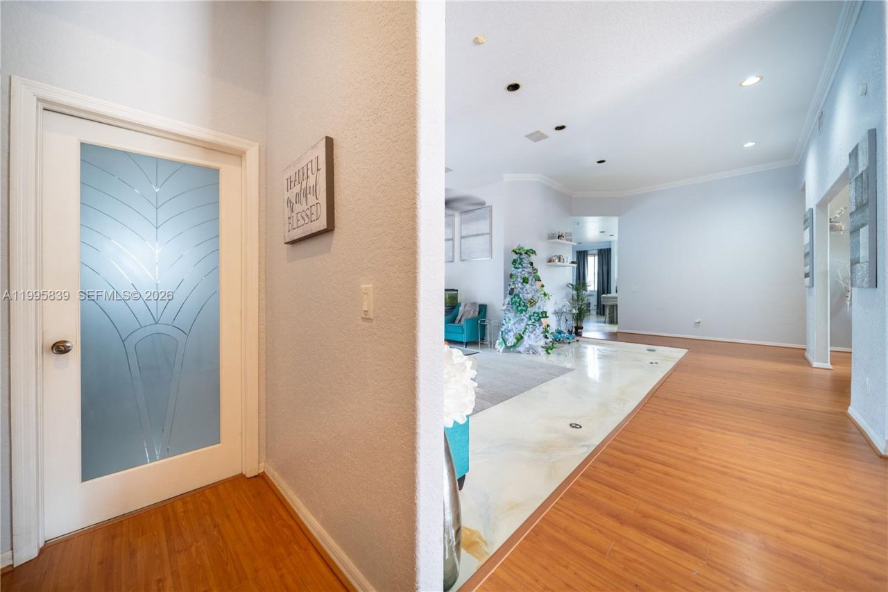 5303 SW 111th Ter, Davie, FL 33328 Photo