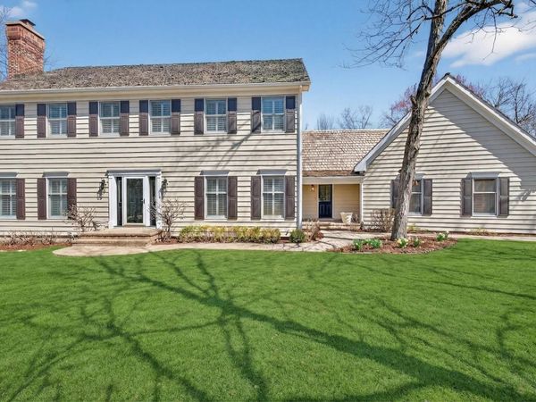 25138 N Pawnee Road , Barrington, IL 60010