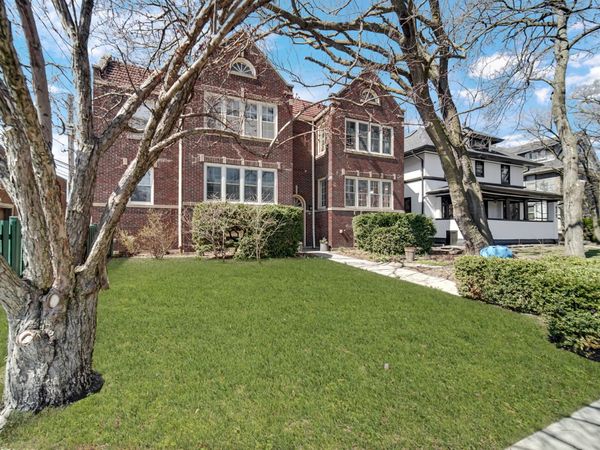 431 S East Avenue, Unit 1N, Oak Park, IL 60302