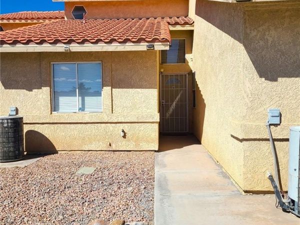 448 Comstock Street , Pahrump, NV 89048