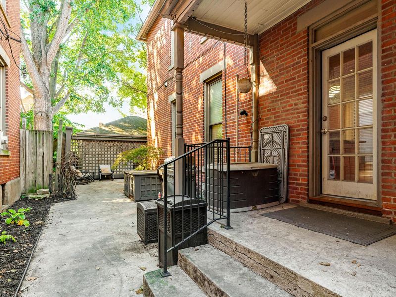 89 E Lincoln Street , Columbus, OH 43215 Photo 14