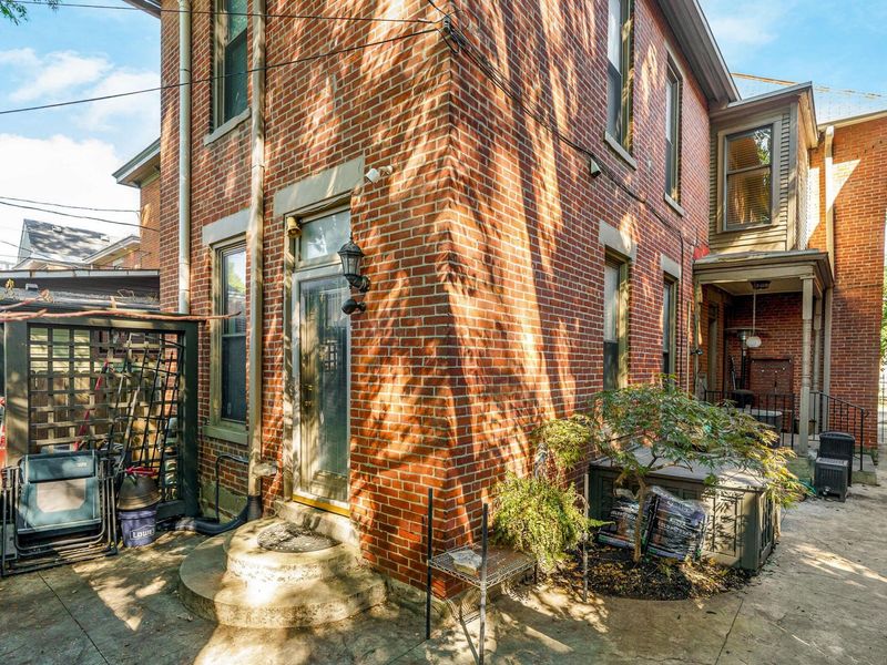 89 E Lincoln Street , Columbus, OH 43215 Photo 17