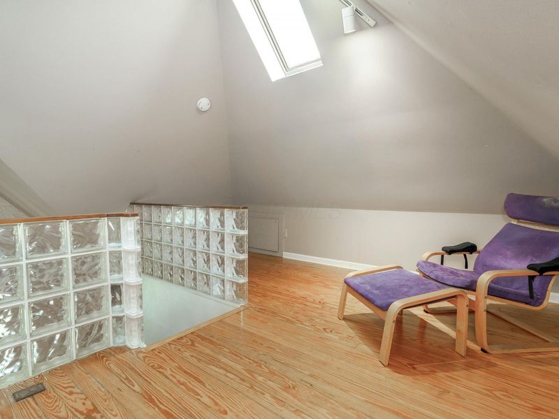 89 E Lincoln Street , Columbus, OH 43215 Photo 28