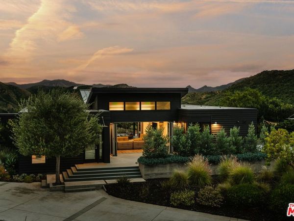 3649 Kanan Road, Agoura Hills, CA 91301