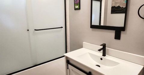 430 Bedford Rd, Stockton, CA 95204 Photo