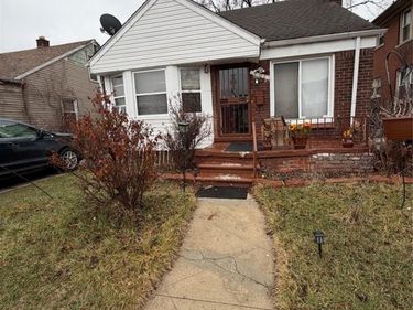 15021 Petoskey Avenue, Detroit, MI 48238