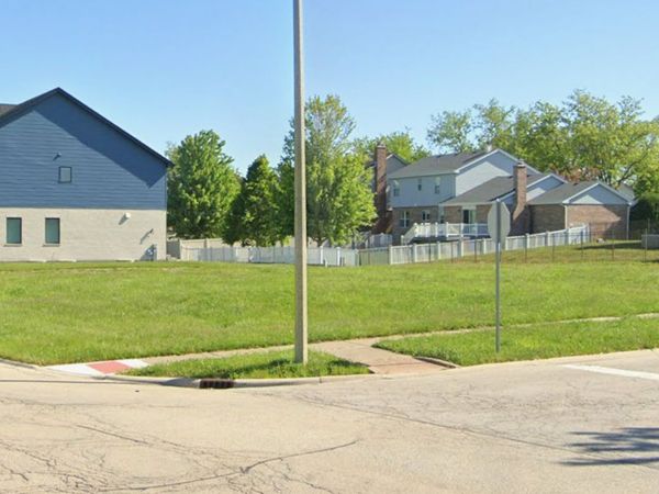 10S065 Havens Drive , Downers Grove, IL 60516