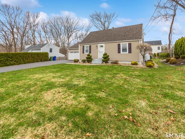 31 Kiefer, Southington, CT 06489