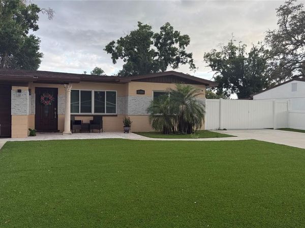 2106 W CLUSTER AVENUE , TAMPA, FL 33604