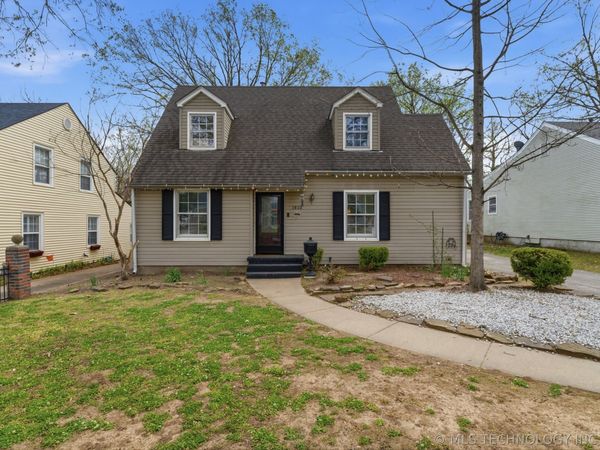 1810 S Dewey Avenue , Bartlesville, OK 74003