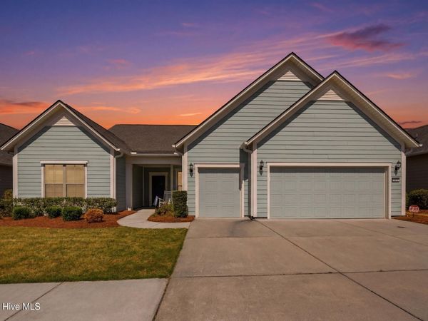 627 Lyrebird Avenue, Wilmington, NC 28412