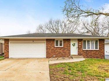 6141 S 48th Street , Lincoln, NE 68516