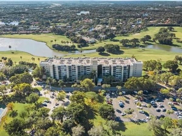 16300 Golf Club Rd , Unit 208, Weston, FL 33326